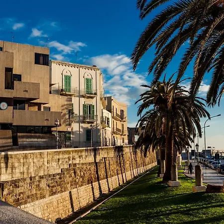 Bed & Breakfast Travel