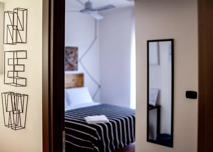 Travel Frühstückspension Bari